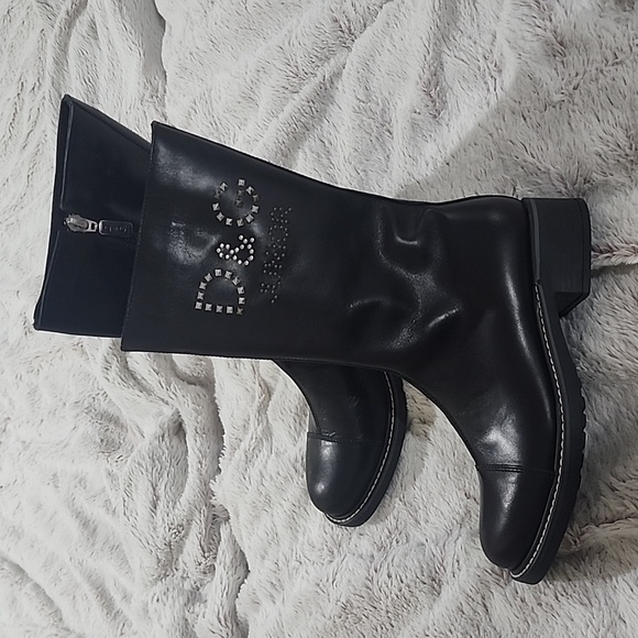 Dolce & Gabbana junior ladies studded logo leather black midi boots NWOB size 4 - Picture 1 of 6